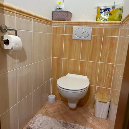 Cozy With Balcony Seating, 9th Floor, Parking Apartman